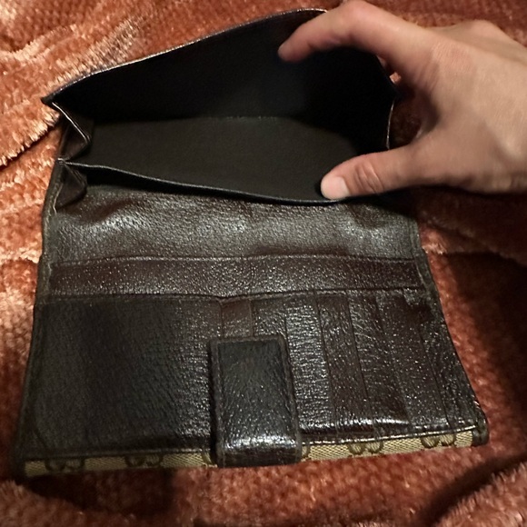 Gucci | Brown | Monogram International Wallet - Picture 10 of 14